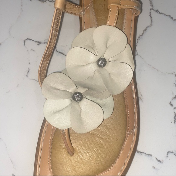 Born leather flower sandals, sz 10 - Picture 3 of 8